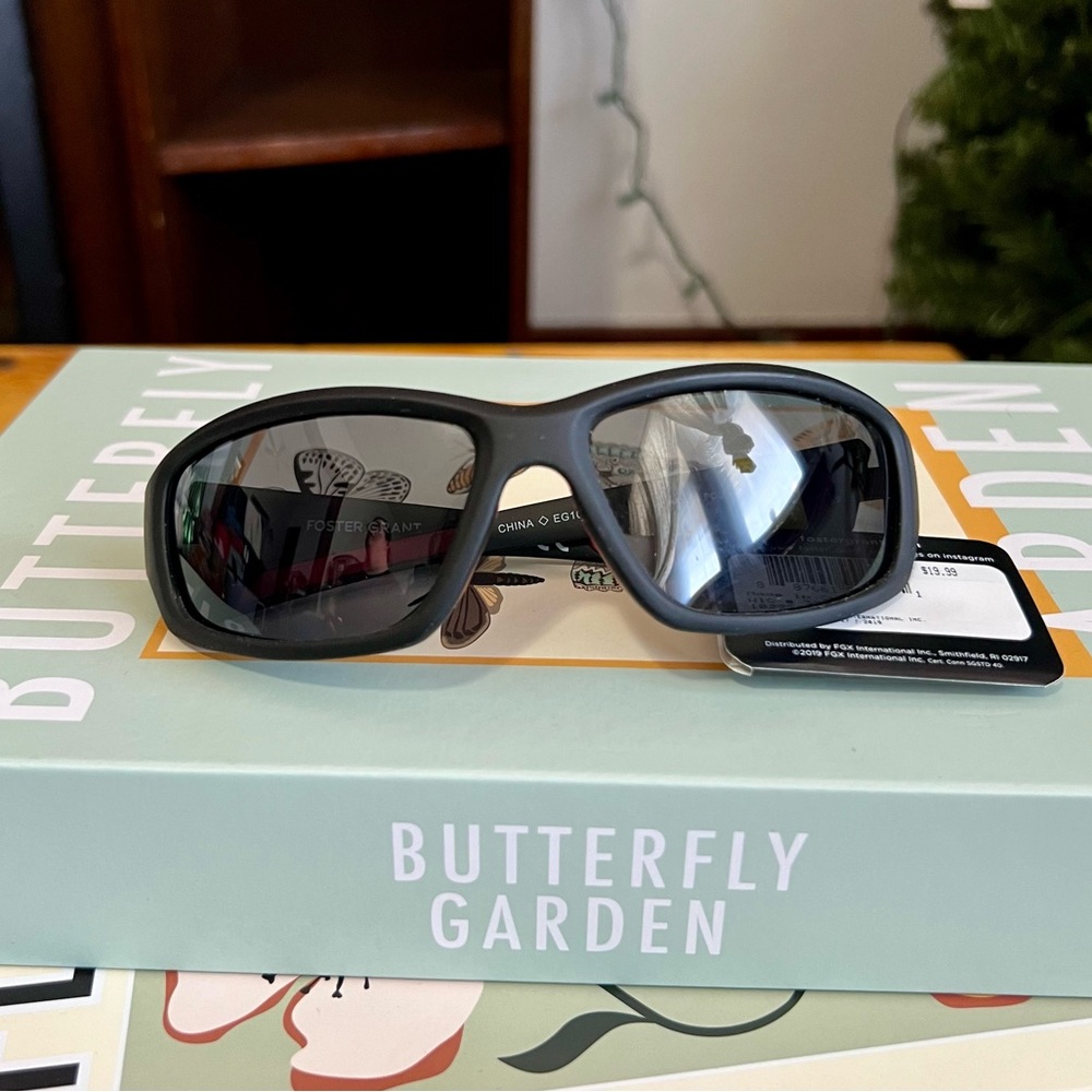 Foster Grant Polarized Men’s Sunglasses